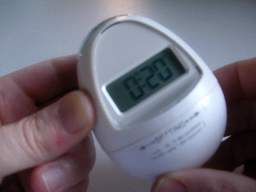 Operating the Egg Timer